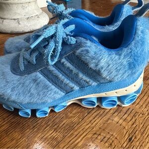Blue Adidas Kerwin Frost ladies sneakers